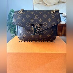 Louis Vuitton Passy Shoulder Bag Brown Canvas Coated Monogram